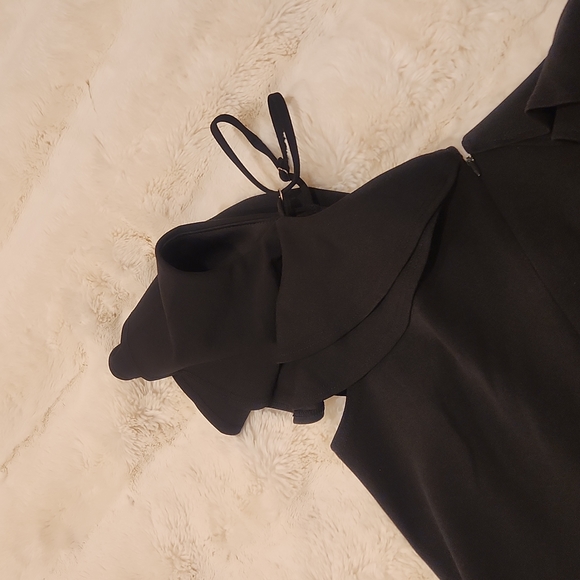 Xtaren Ruffle Off The Shoulder Maxi Dress black size L - Picture 13 of 14